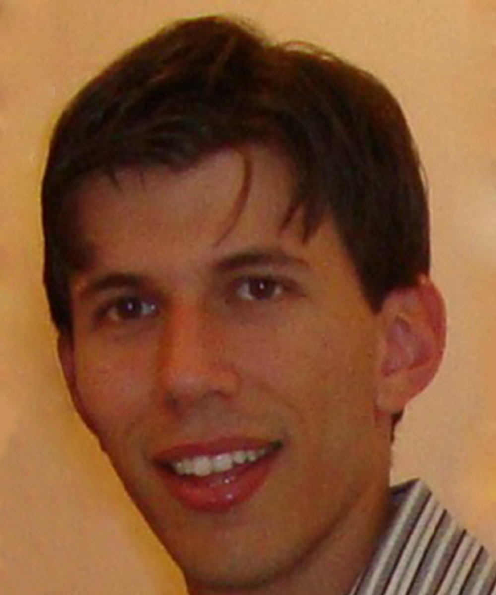 Prof. Dr. Raphael Santarelli